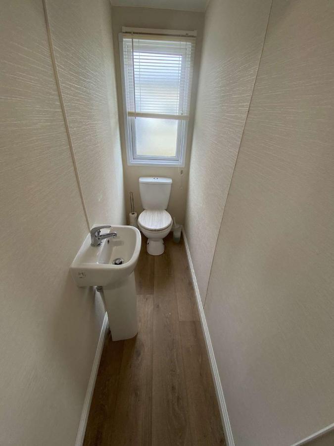 Impeccable 3 Bedroom Lodge Pet Friendly Нортхемптон Экстерьер фото